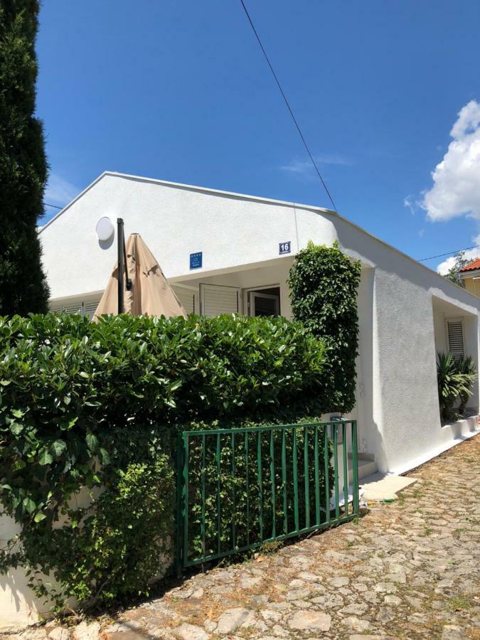 Villa Dvojac Jadranovo Bagian luar foto